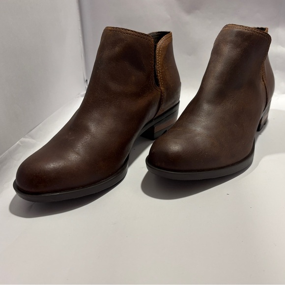 Women’s 8.5 brown Sorel ankle leather boots - Picture 2 of 6